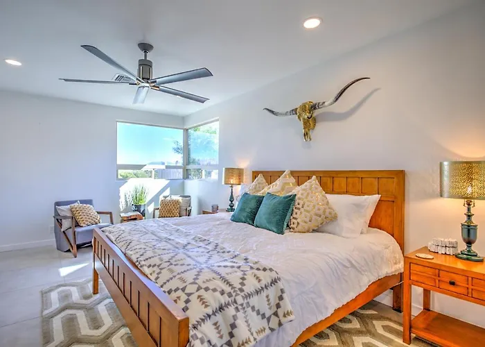 Charming Vacation Rental: 2 Mi To Downtown Сasa de vacaciones *