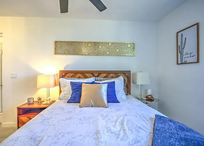 Сasa de vacaciones Charming Vacation Rental: 2 Mi To Downtown