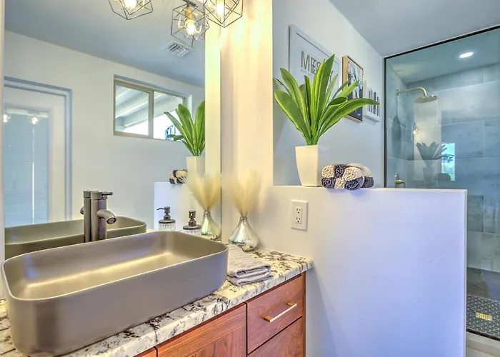 Charming Vacation Rental: 2 Mi To Downtown Сasa de vacaciones Tucson