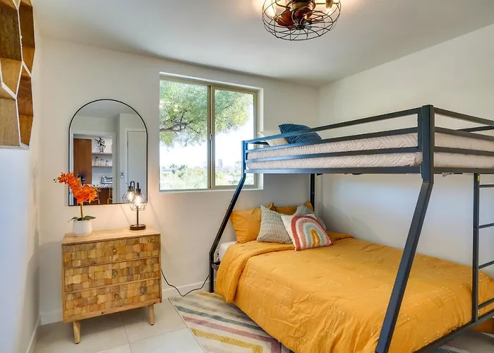 Charming Vacation Rental: 2 Mi To Downtown Tucson