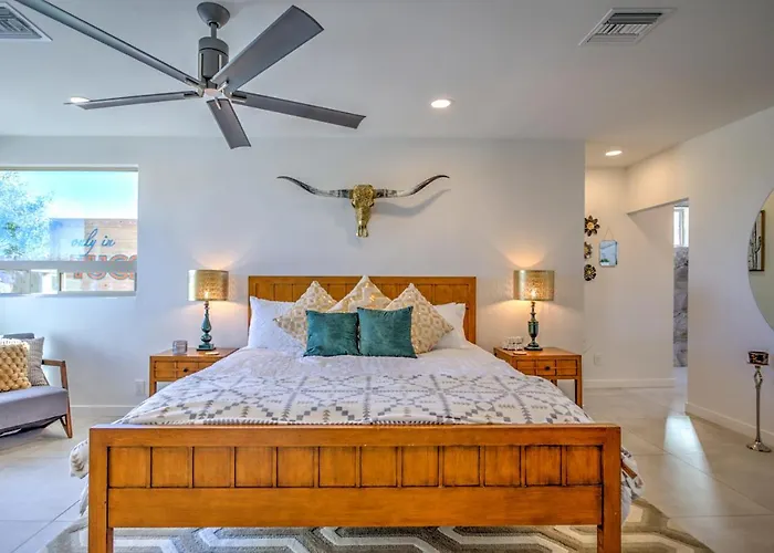 Charming Vacation Rental: 2 Mi To Downtown