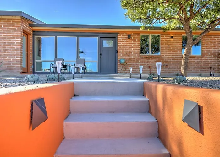 Charming Vacation Rental: 2 Mi To Downtown *