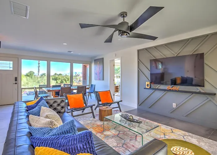 Charming Vacation Rental: 2 Mi To Downtown *