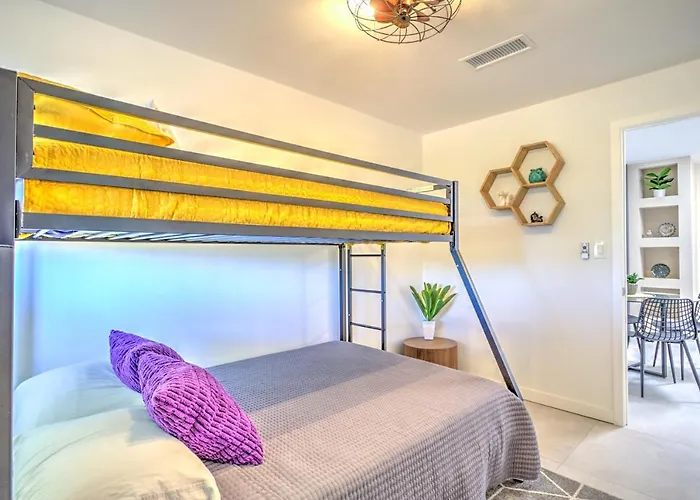 Charming Vacation Rental: 2 Mi To Downtown